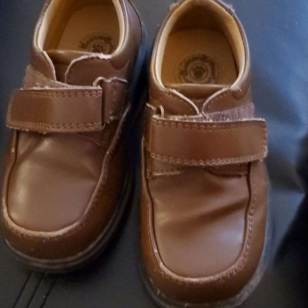 SZ 8 Brown Shoes